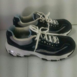 Women's Skechers shoes